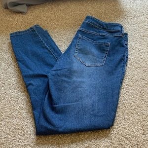 Women’s Skinny Jeans ✨